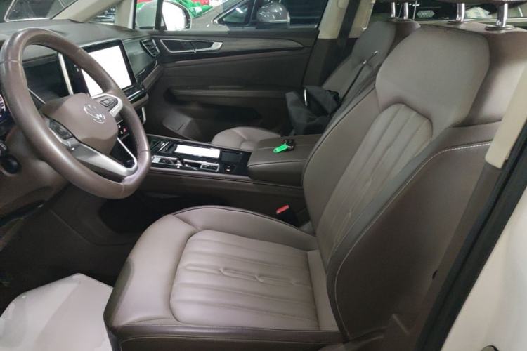 Used Volkswagen Viloran 2024 330TSI Luxury Edition Left Front Seat