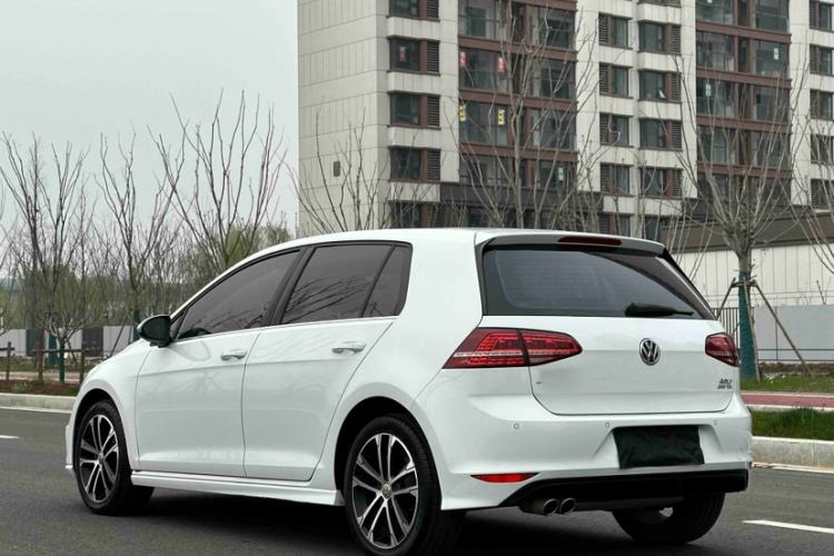 Used Volkswagen Golf 2017 280TSI Automatic R-Line Million-Vehicle Commemorative Edition
