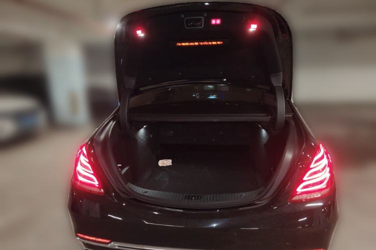 Used Mercedes-Benz Maybach S-Class 2016 S 400 4MATIC Trunk