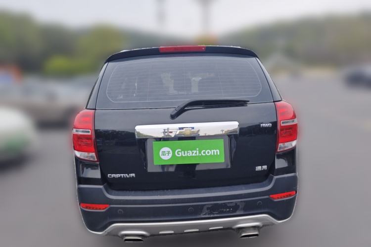 Used Chevrolet Captiva 2015 2.4L 4x4 Flagship Edition 7-Seater