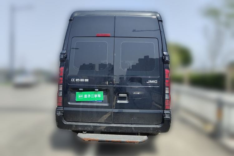 Used JMC Fushun 2023 2.0T Manual Short Wheelbase Mid-Height Passenger Version Business-Class 7-Seater (Non-Commercial) Rear