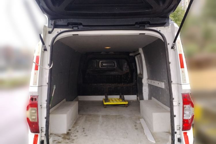 Used SAIC MAXUS EV30 2021 Pure Electric Smart Logistics Expert with Long Wheelbase—CATL
