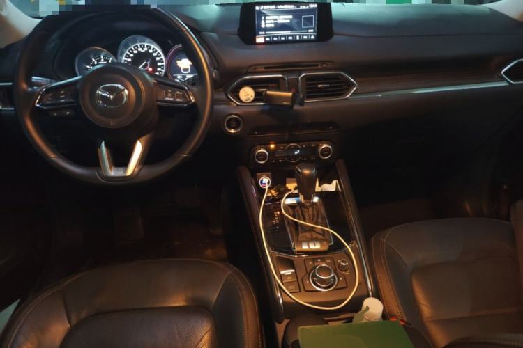 Used Mazda CX-5 2017 2.5L Automatic 2WD ZhiZun Version China V Standard Center Console