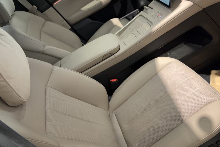 Used Nio ES8 2024 75 kWh
