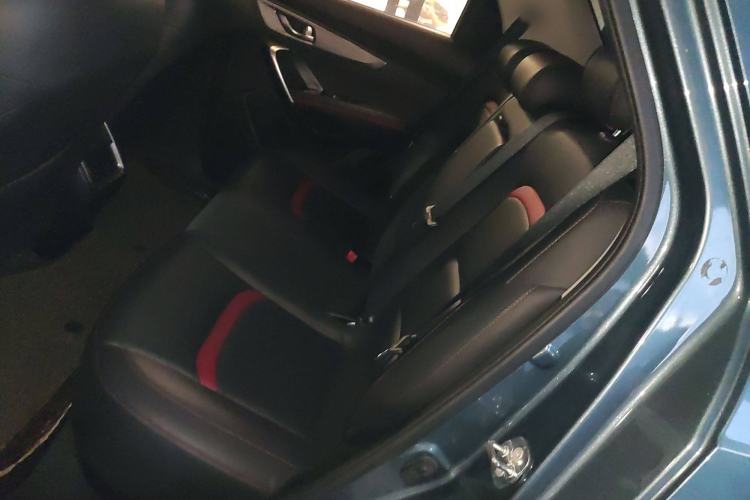 Used CHANGAN CS55 2018 1.5T Automatic Colorful Edition China V Standard
