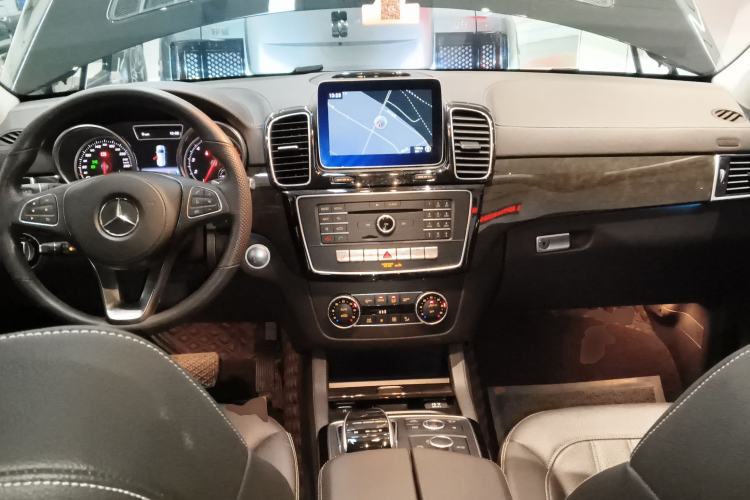 Used Mercedes-Benz GLS 2019 GLS 400 4MATIC Dynamic Edition Prestige Model
