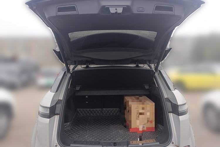 Used Land Rover Range Evoque 2023 Aurora L 249 PS Collins Antique Bronze Special Edition Trunk