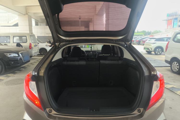 Used Honda Gienia 2017 1.5L CVT Comfort Version Trunk