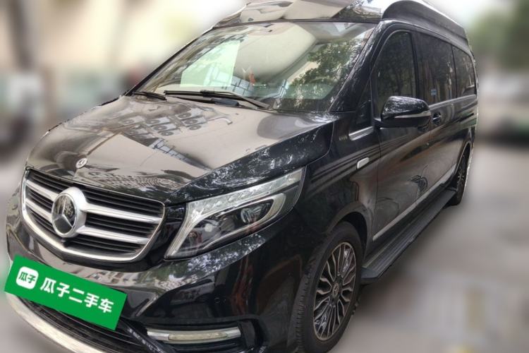 Used Mercedes-Benz V-Class Mercedes-Benz V260, 2018 model, 2.0L, automatic transmission, seven-seater, extended‑wheelbase Luxury Edition, gasoline (modified)