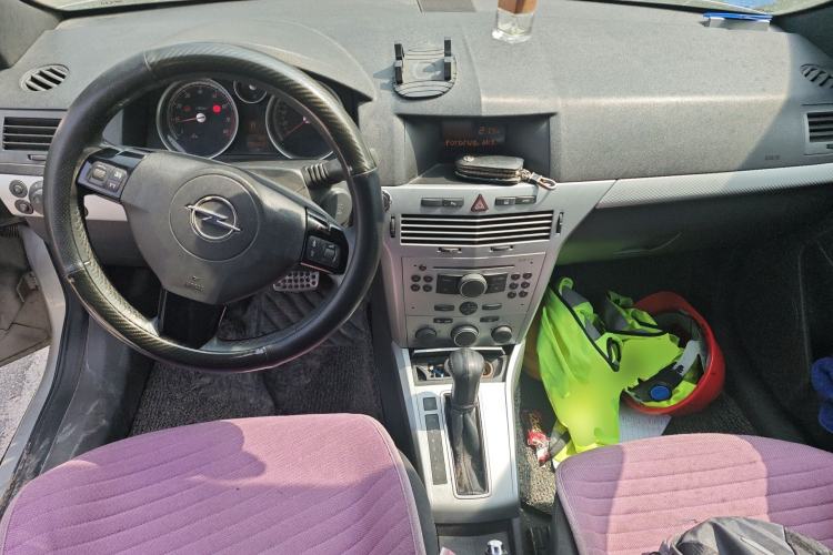 Used Opel Astra 2006 1.8 GTC Three-Door Model
