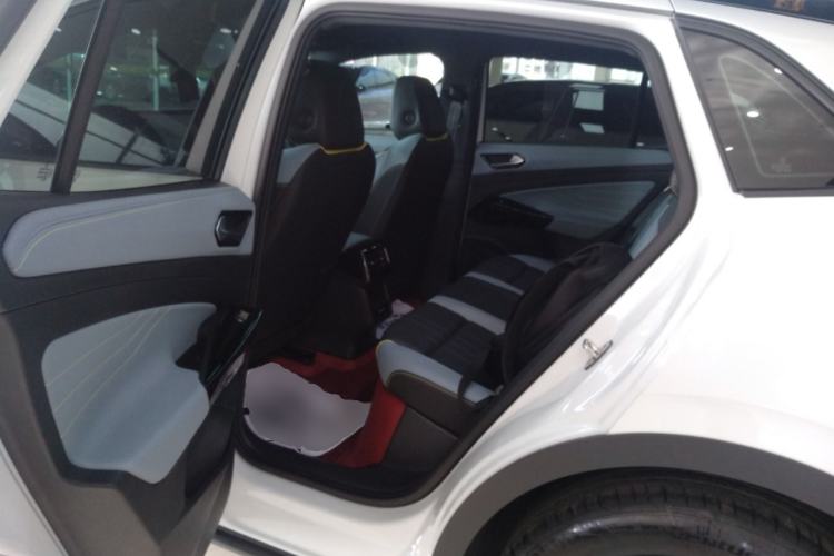 Used Volkswagen ID.4 X 2025 Smart Version Pure & Intelligent Enjoyment Edition Left Rear Seat