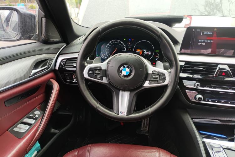Used BMW 5 Series 2019 530Li Leading Model M Sport Package Steering Wheel
