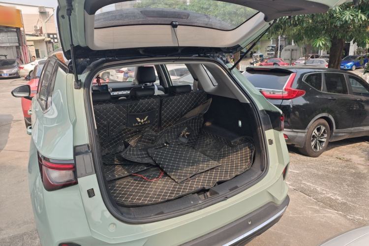 Used Wuling Asta 2021 1.5T CVT Starlight Edition Trunk