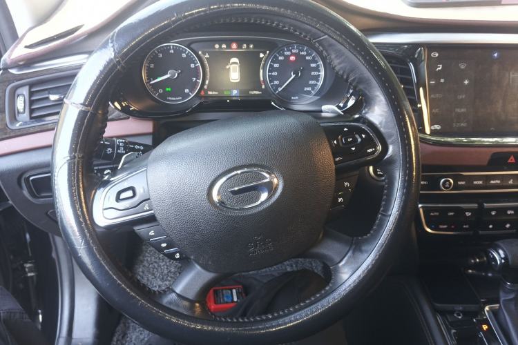 Used GAC Trumpchi GS8 2017 320T Four-Wheel Drive Luxury Smart Connectivity Version (7 Seats)
