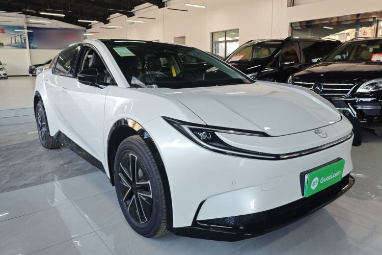 Used Toyota bZ5 2025 Model 550 JOY