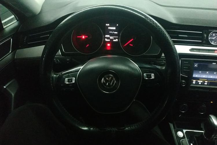 Used Volkswagen Magotan 2017 330TSI DSG Leading Model