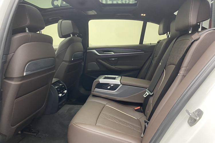 Used BMW 5 Series 2022 Restyled 530Li Luxury Edition M Sport Package