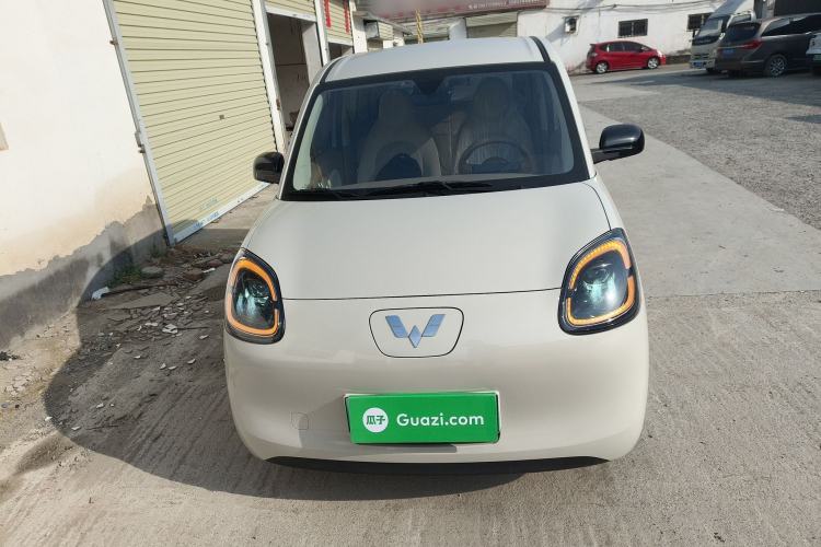 Used Wuling Hongguang MINIEV 2025 Four-Door Version Advanced Edition Front