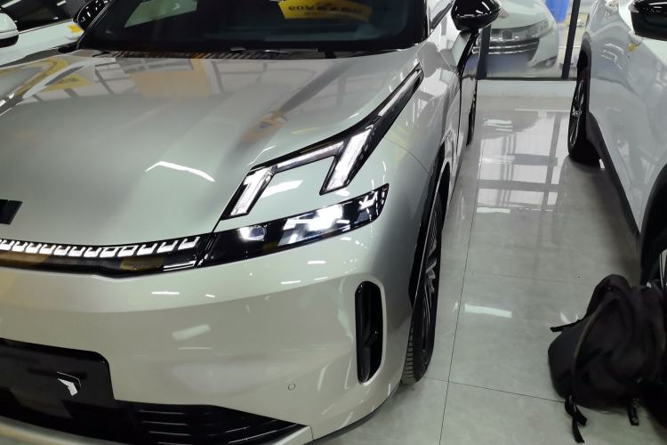 Used Lynk & Co 08 EM-P 2025 120km Long-Range Halo Left Front Headlight