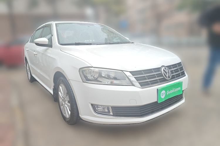 Used Volkswagen Lavida 2013 1.6L Manual Comfort Edition
