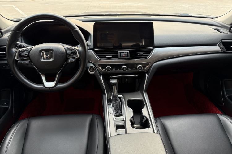 Used Honda Accord 2018 260TURBO Luxury Edition China VI Interior 2