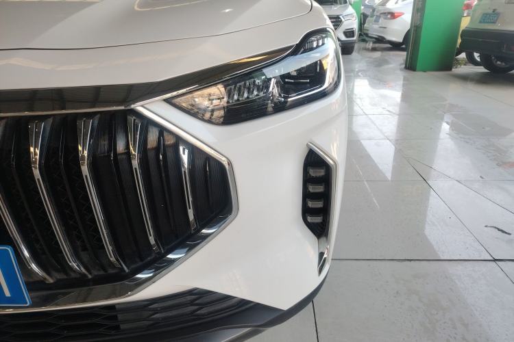 Used JETOUR X70 PLUS 2023 1.5T DCT Brave PLUS 5-Seater
