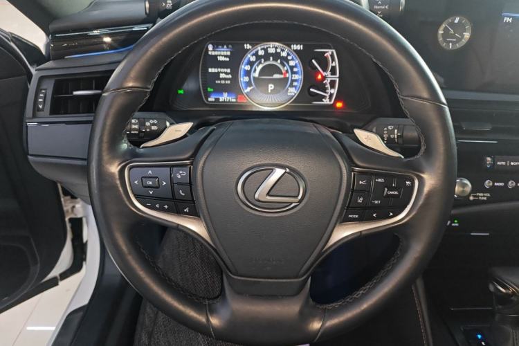 Used Lexus ES 2021 200 Excellence Edition
