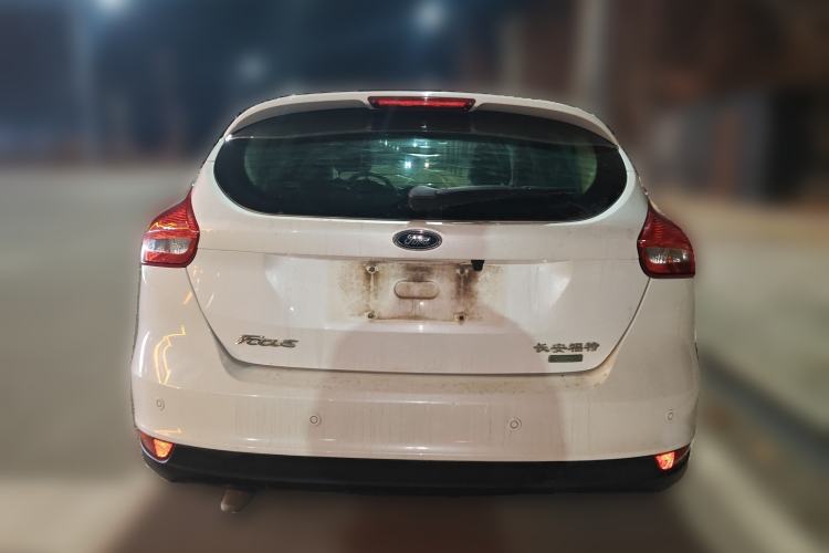 Used Ford Focus 2015 Hatchback EcoBoost 125 Manual – Ultra-Style Edition