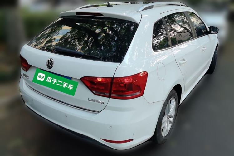 Used Volkswagen Gran Lavida 2015 1.6L Manual Comfort Edition