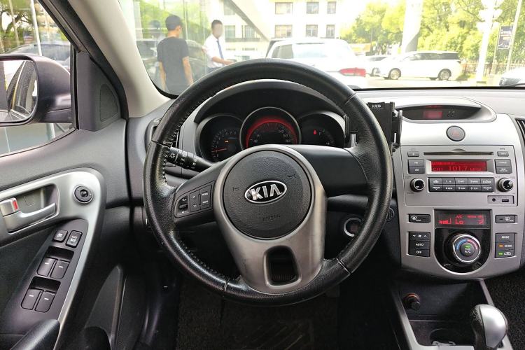 Used Kia Forte 2012 1.6L AT GLS Commemorative Edition
