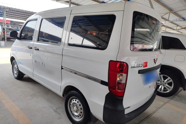 Used Wuling Zhiguang 2015 1.2L S Practical Model LSI Rear Left 45 Deg