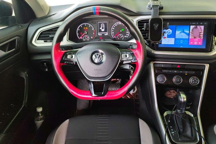 Used Volkswagen T-ROC 2018 230TSI DSG Two-Wheel Drive Advanced Version China V Standard