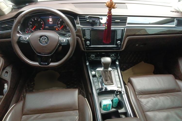 Used Volkswagen Phideon 2016 380TSI Two-Wheel-Drive Supreme Edition