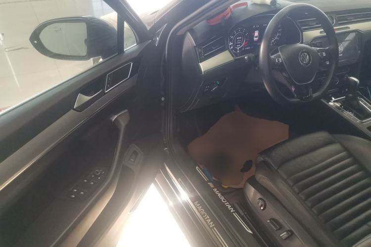 Used Volkswagen Magotan 2018 330TSI DSG Advanced Model
