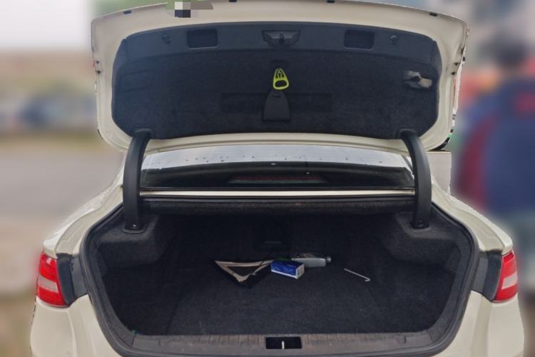 Used Geely Auto Emgrand GT 2015 2.4L Luxury Model
