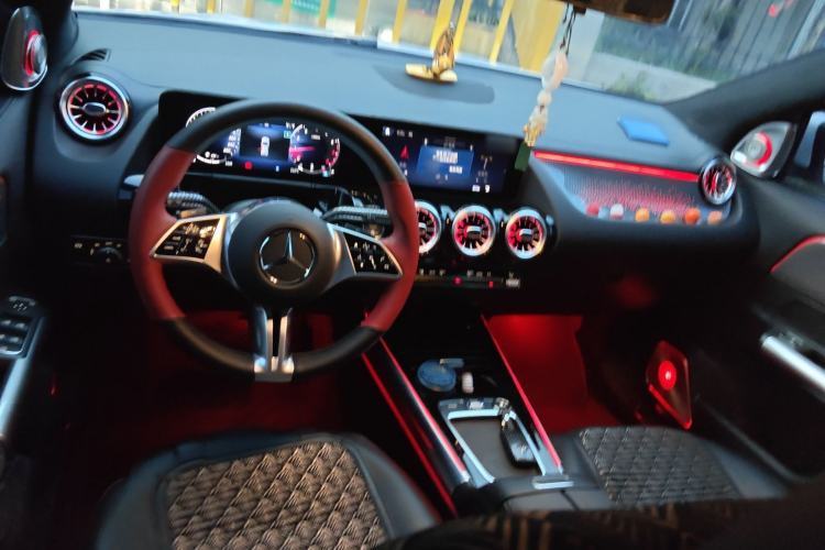 Used Mercedes-Benz GLA 2024 GLA 200 Steering Wheel