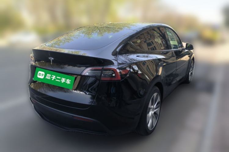 Used Tesla Model Y 2022 Rear-Wheel-Drive Version Rear Right 45 Deg