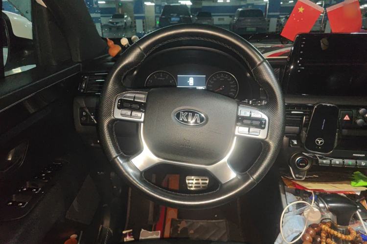 Used Kia KX7 2017 2.0T Automatic 4WD DLX 7-Seater Steering Wheel