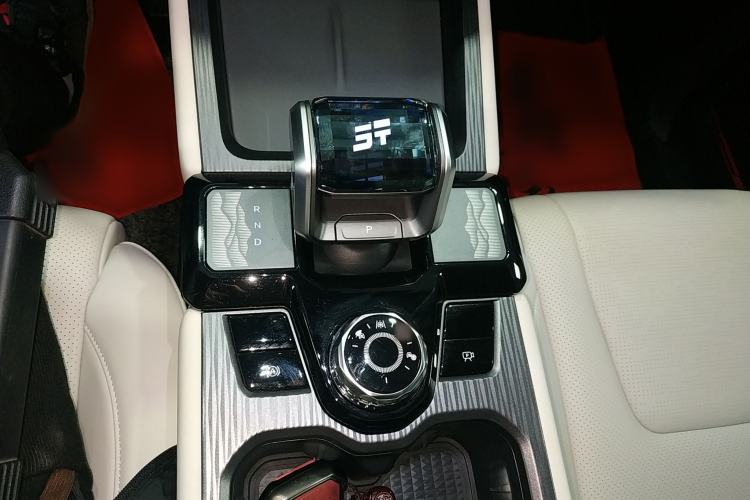 Used JETOUR Shanhai T1 2025 150 km to the Lake