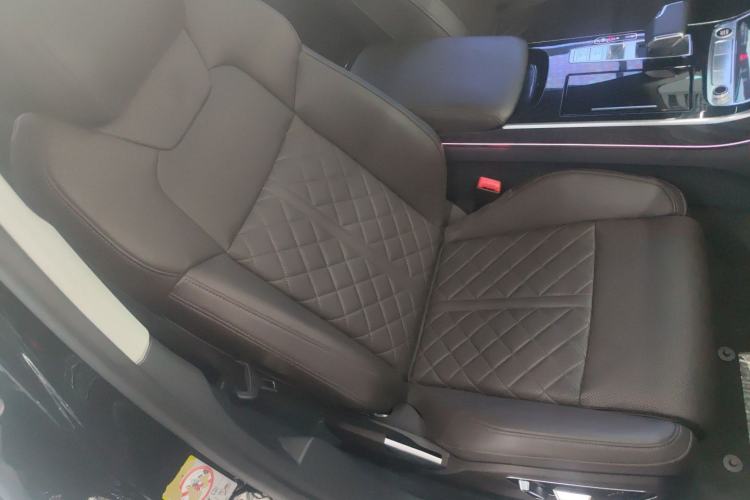 Used Audi A8 2022 A8L 50 TFSI quattro Comfort Edition Collector's Model Right Front Seat