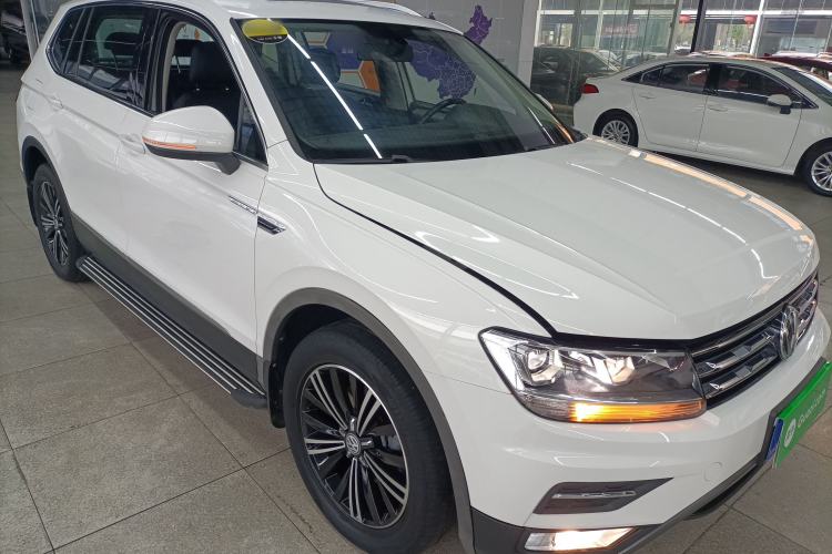 Used Volkswagen Tiguan L 2020 330TSI Automatic Two-Wheel Drive Panoramic Comfort Edition China VI Standard