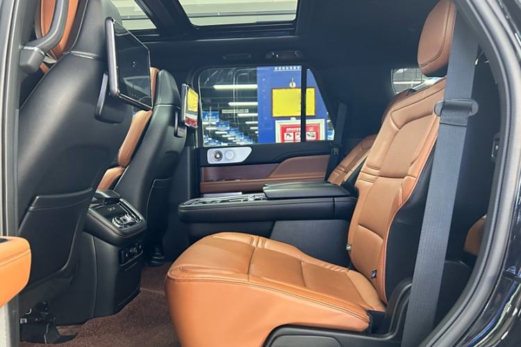 Used Lincoln Navigator 2019 3.5T Prestige Version China VI Standard