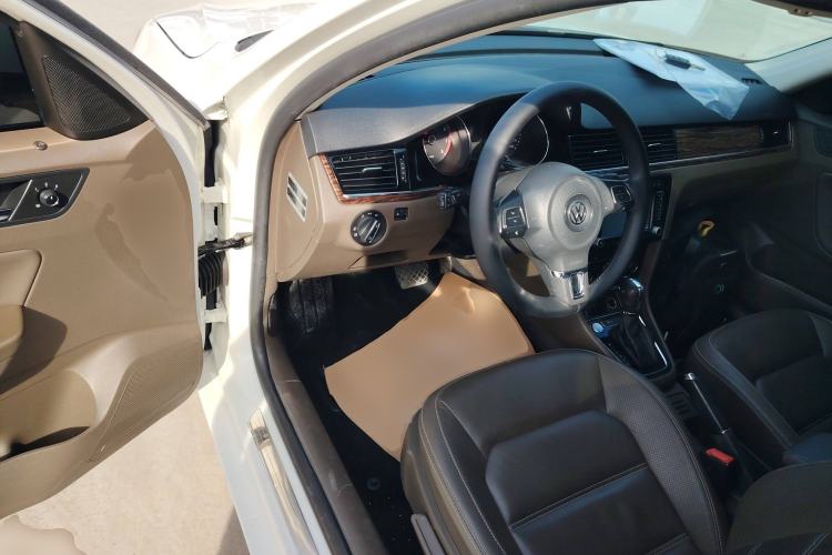 Used Volkswagen Bora 2014 1.6L Automatic Luxury Model