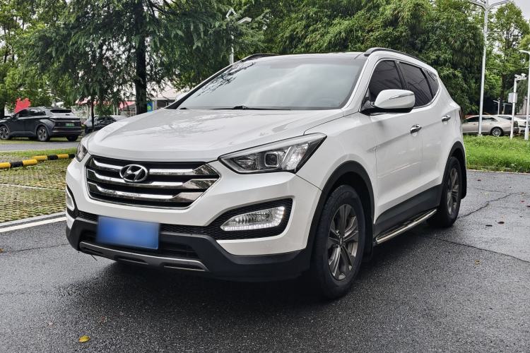 Used Hyundai Santa Fe 2013 2.4L Automatic Two-Wheel Drive Smart Version