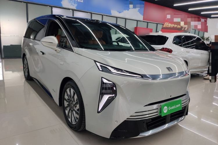 Used Buick Envision Family 2026 Luxury Edition Front Right 45 Deg