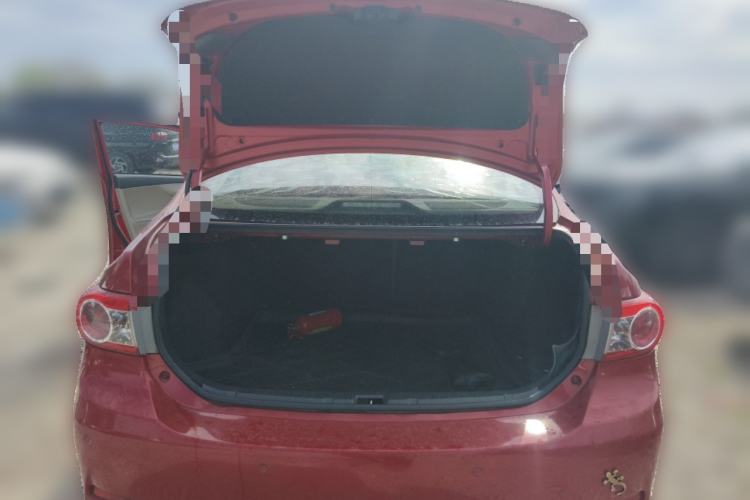 Used Toyota Corolla 2011 1.6L Automatic GL Trunk