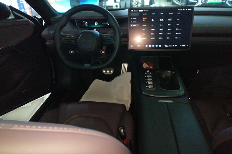 Used Xiaomi Auto SU7 2024 Four-Wheel Drive Ultra-Long Range Advanced Intelligent Driving Max Edition