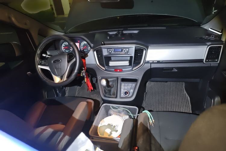 Used JAC Refine M4 2019 Business & Travel Series 2.0L Manual Speed Edition China VI Standard