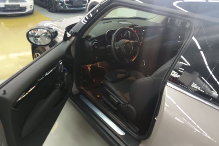 Used MINI MINI 2023 Updated 1.5T COOPER Artist