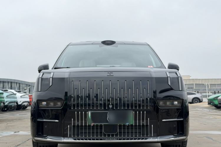 Used Zeekr 009 2024 7-Seater Walk-Through Version Four-Wheel Drive 108 kWh
